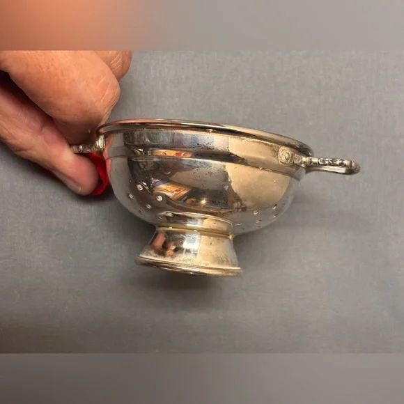 Christmas Vintage 3 Piece Silver Plated Tea Pot, Sauce Pan & Colander Ornaments - Picture 12 of 15